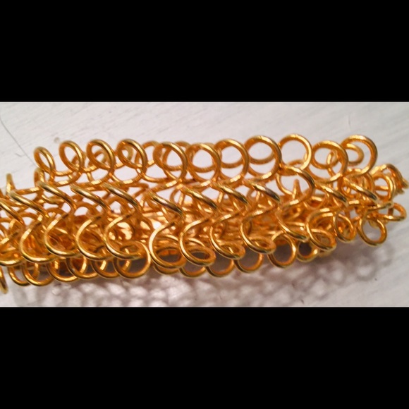 Accessories - HAIR BARRETTE, GOLD TONE